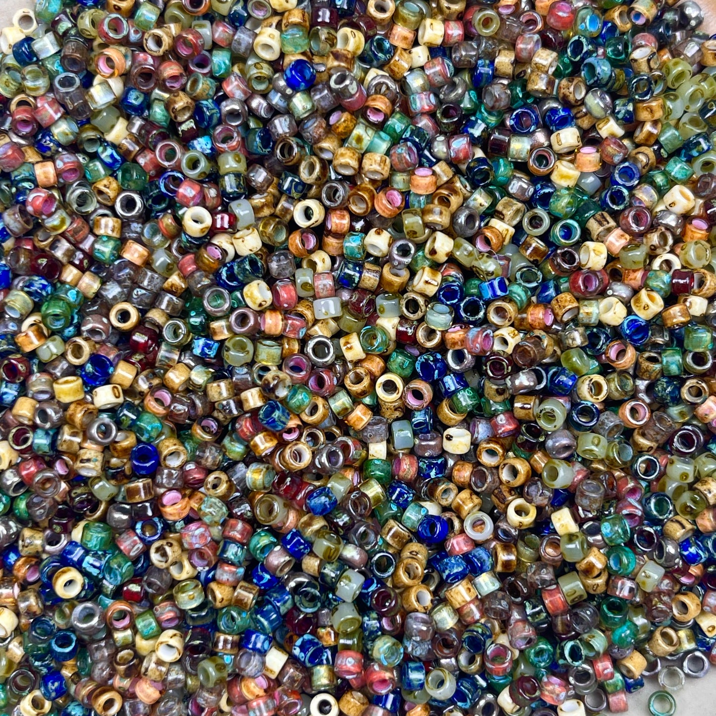 [P013] Picasso Beads